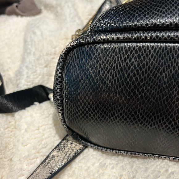 Desigual napsack also have matching wallet - Picture 3 of 4